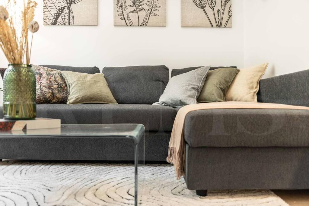 Calm Apartment With Private Patio By Rems Malaga Bagian luar foto
